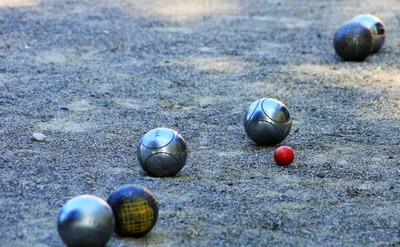 Tournoi de pétanque des Schtroumpfettes en babouches
