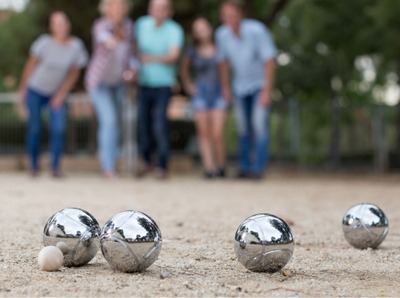 Tournoi de pétanque en doublette