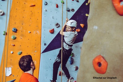 Image de l'événement Stages de Dimension Sport : découvertes, escalade, kin-ball, park...